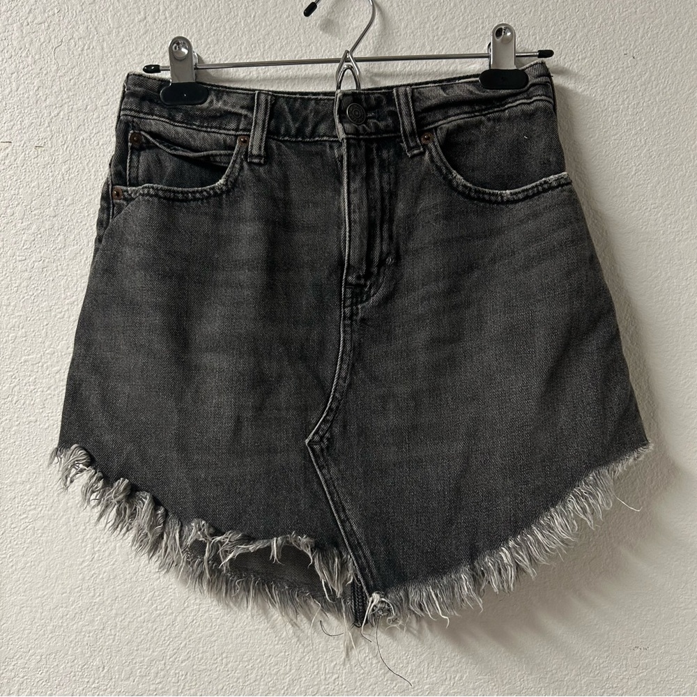 We The Free Bailey Denim Mini Skirt Womens 24 Black Washed Frayed Hem